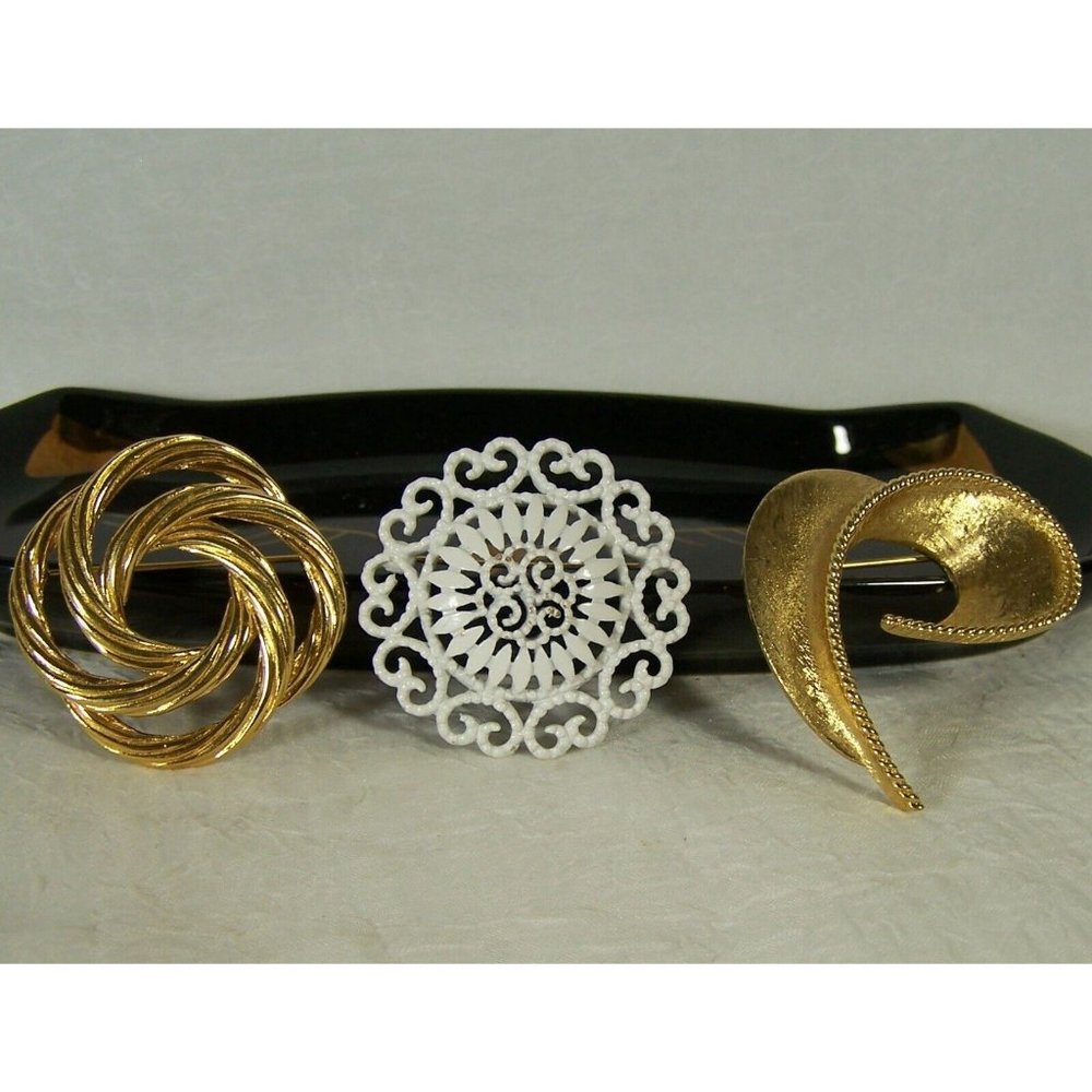 Monet Gold Tone White Enamel Brooch Vtg Jewelry Signed 3 pieces Twisted Circles